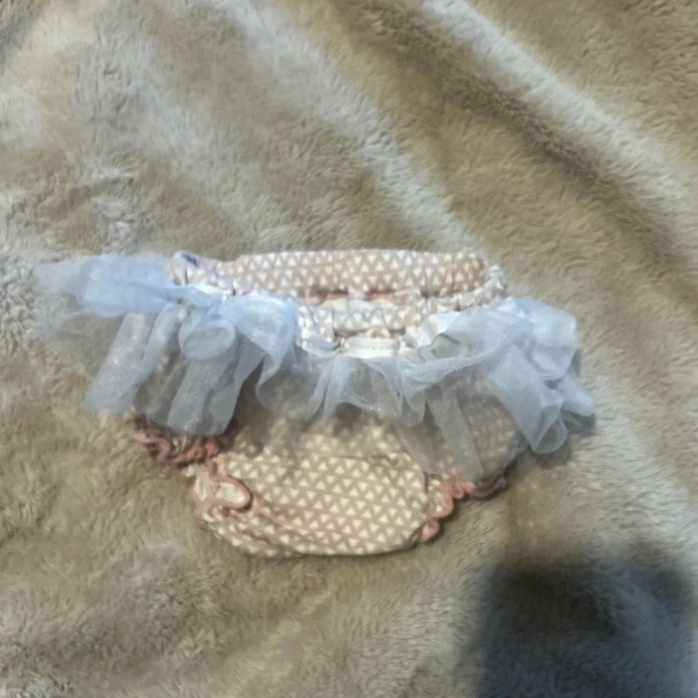 Baby Aspen 0-6 Months Girls Pink White Ruffle Diaper Cover Bow Stretchy Bloomers